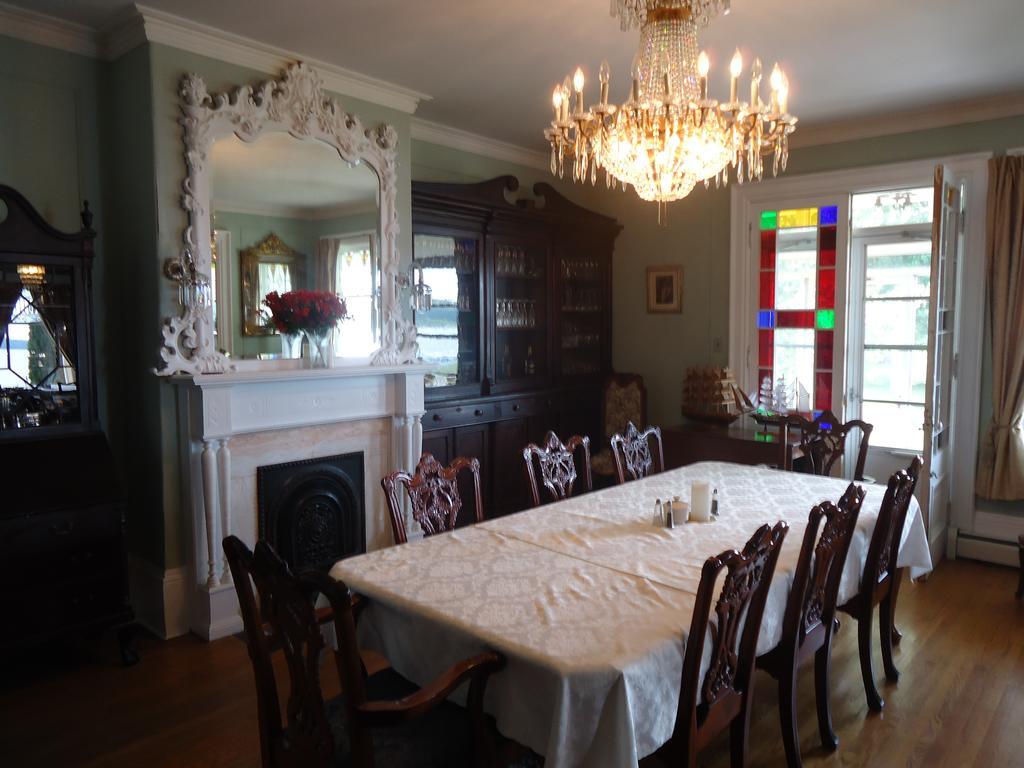Governor'S Mansion Inn Miramichi Eksteriør bilde