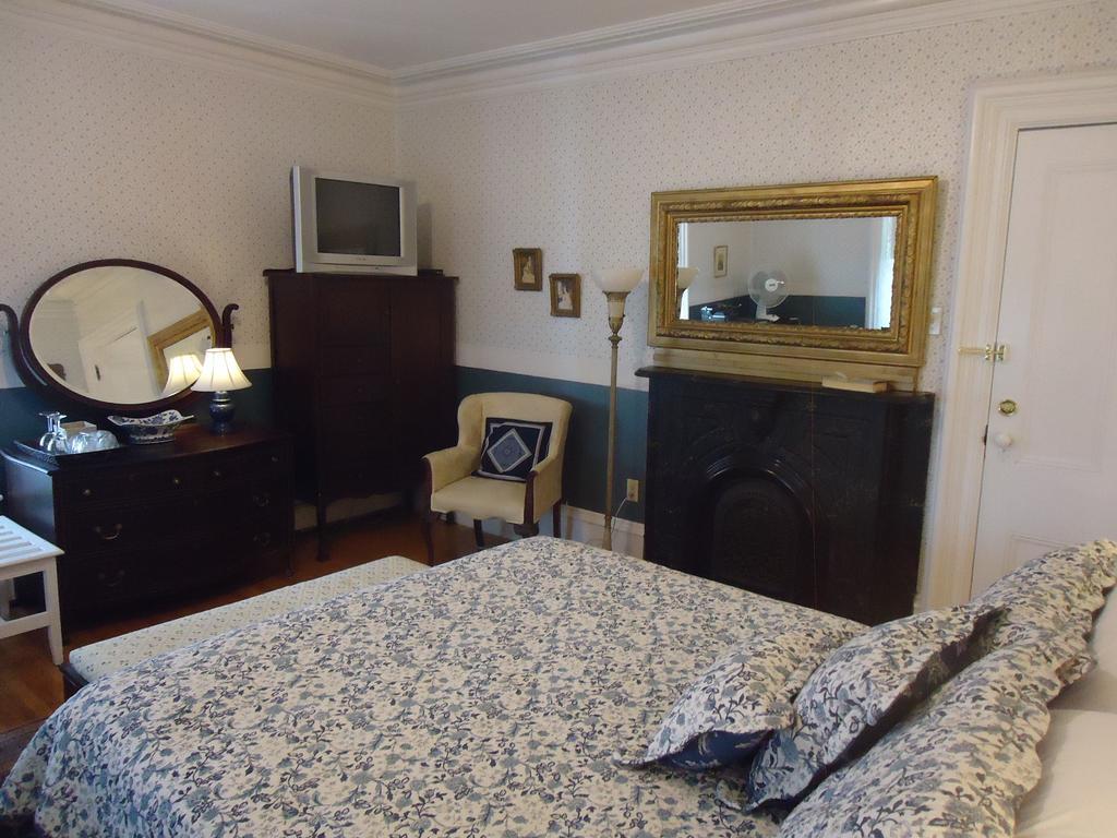 Governor'S Mansion Inn Miramichi Rom bilde