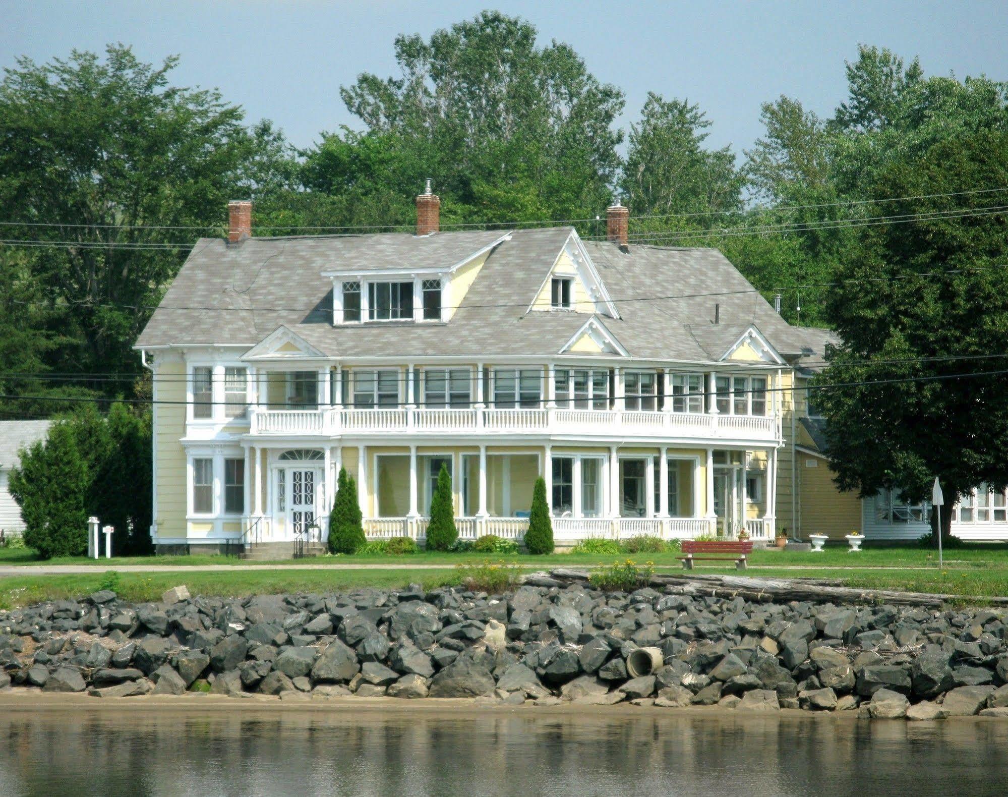 Governor'S Mansion Inn Miramichi Eksteriør bilde
