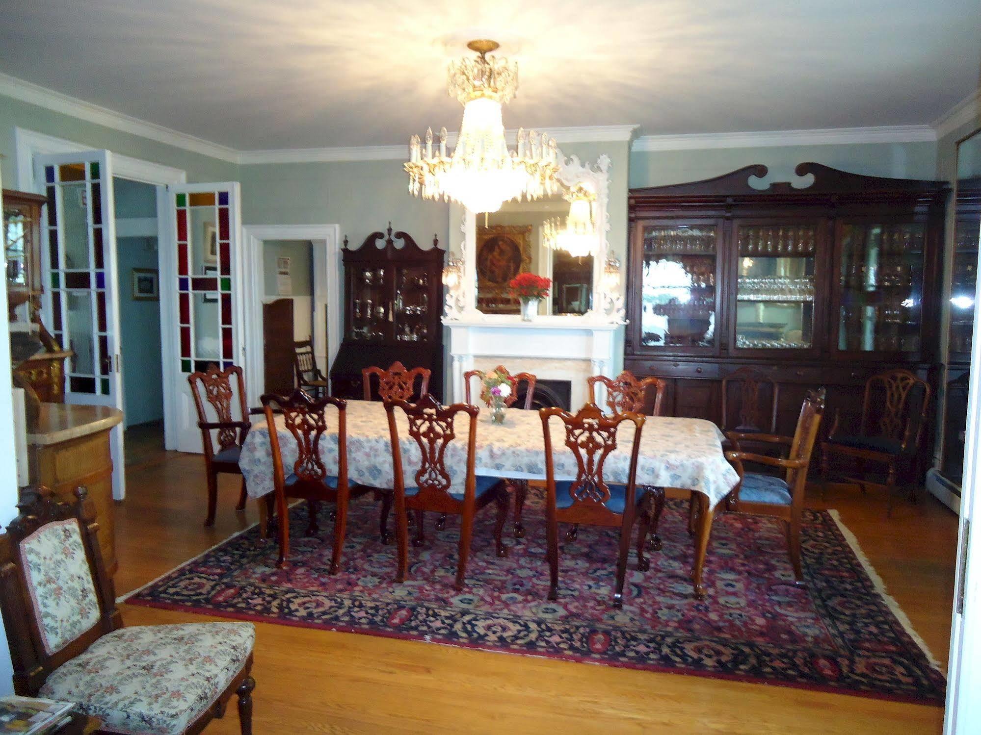 Governor'S Mansion Inn Miramichi Eksteriør bilde
